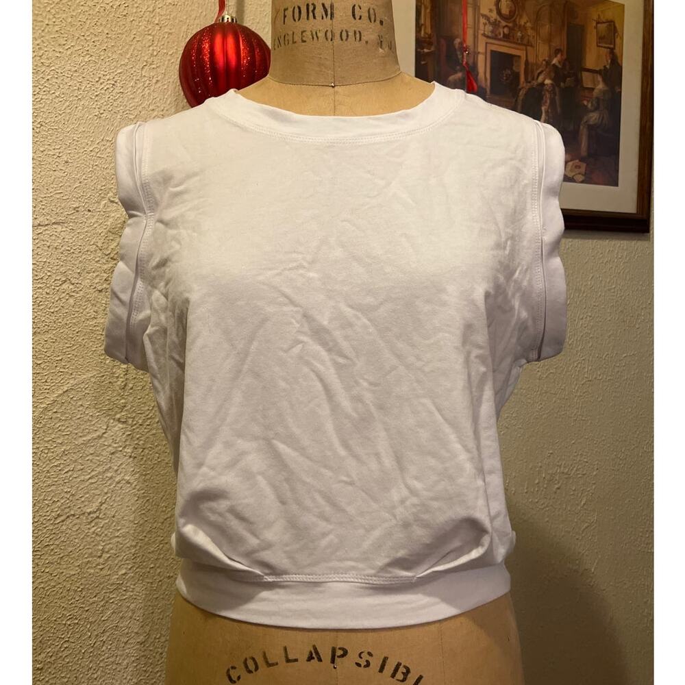 White Crew Neck Rolled Sleeves Pleated Hem Top NWT Size XL